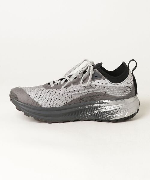 KEEN(キーン)の「【New color】SEEK / シーク / メンズ シューズ(スニーカー・メンズ・グレー・30cm/29cm/25.5cm/25cm/28.5cm/28cm/27.5cm/27cm/26.5cm/26cm)」の4枚目の写真