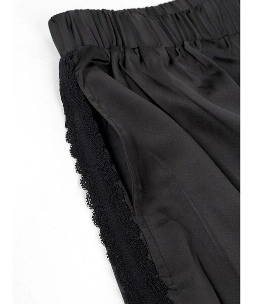 :ETHROF(イーサオブ)の「LACE LINE SATIN WIDE PANTS(その他パンツ・レディース・ブラック・MEDIUM)」の12枚目の写真