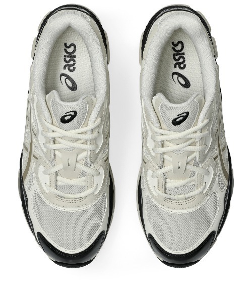 ASICS(アシックス)の「GEL-NYC / ゲルエヌワイシー(スニーカー・メンズ・ホワイト×ブラック・28/28.5/27.5/24/27/29/26.5/26/23.5/23/25.5/25/24.5)」の5枚目の写真