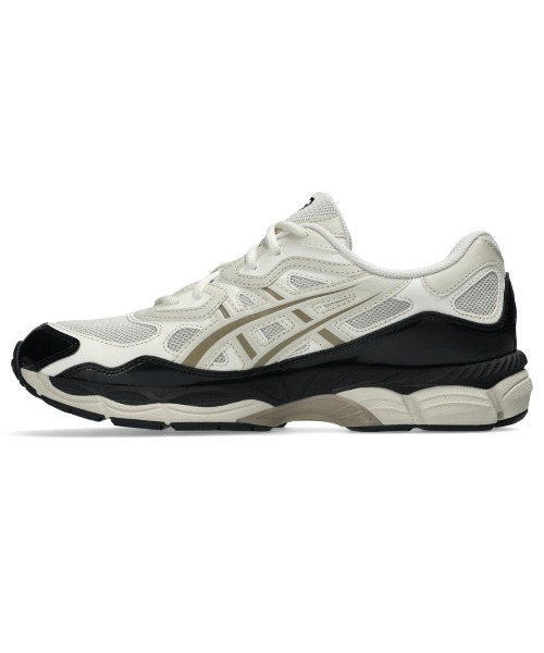 ASICS(アシックス)の「GEL-NYC / ゲルエヌワイシー(スニーカー・メンズ・ホワイト×ブラック・28/28.5/27.5/24/27/29/26.5/26/23.5/23/25.5/25/24.5)」の4枚目の写真