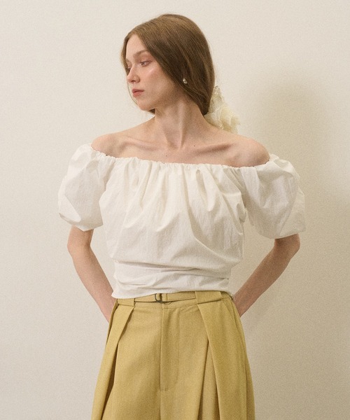 MIELI INVARIANT(ミエリインヴァリアント)の「Cloud Opera Blouse(シャツ/ブラウス・レディース・ホワイト/ブラック/グレイッシュベージュ・FREE)」の2枚目の写真