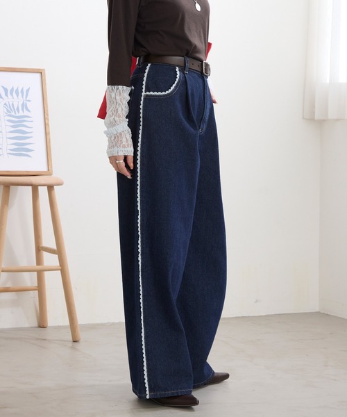MONO-MART(モノマート)の「サイドピコレースワイドデニムパンツ<マシンウォッシャブル>(デニムパンツ・レディース・インディゴブルー/ブラック/サックスブルー/グレー・S/L/M)」の12枚目の写真