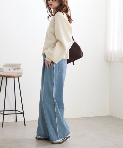 MONO-MART(モノマート)の「サイドピコレースワイドデニムパンツ<マシンウォッシャブル>(デニムパンツ・レディース・インディゴブルー/ブラック/サックスブルー/グレー・S/L/M)」の5枚目の写真
