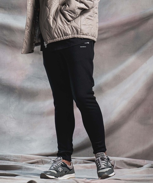 ANGENEHM(アンゲネーム)の「mp15296-Cardboard Knit Slim-Fit Pants タイトフィットパンツ(AG07-022acg)(スウェットパンツ・メンズ・チャコール/ブラック/ミックスグレー・S/M/L)」の18枚目の写真