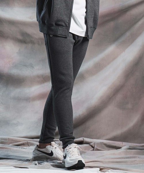 ANGENEHM(アンゲネーム)の「mp15296-Cardboard Knit Slim-Fit Pants タイトフィットパンツ(AG07-022acg)(スウェットパンツ・メンズ・チャコール/ブラック/ミックスグレー・S/M/L)」の15枚目の写真