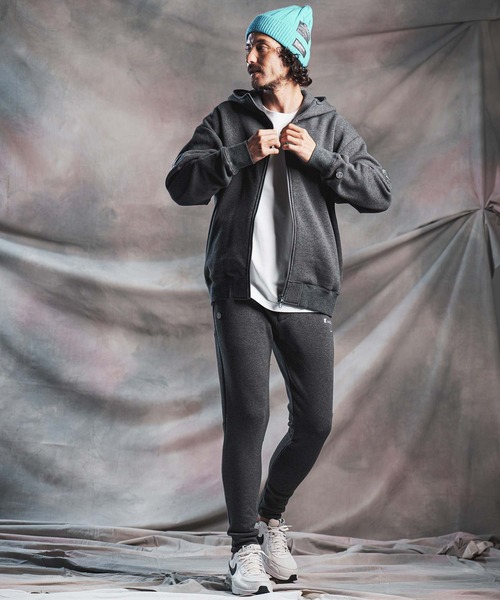 ANGENEHM(アンゲネーム)の「mp15296-Cardboard Knit Slim-Fit Pants タイトフィットパンツ(AG07-022acg)(スウェットパンツ・メンズ・チャコール/ブラック/ミックスグレー・S/M/L)」の5枚目の写真