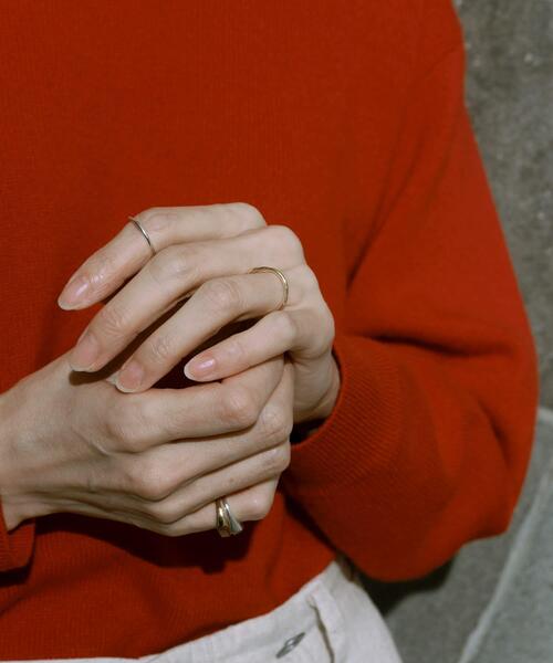 SMELLY(スメリー)の「SMELLY so’ textured minimal ring(リング・レディース・ゴールド・11)」の3枚目の写真
