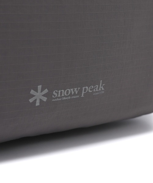 Snow Peak(スノーピーク)の「Snow Peak / Dual Tech Classic Backpack 22L デュアルテック クラシック バックパック 22L 海外限定(バックパック/リュック・メンズ・ブラック・ONE SIZE)」の11枚目の写真