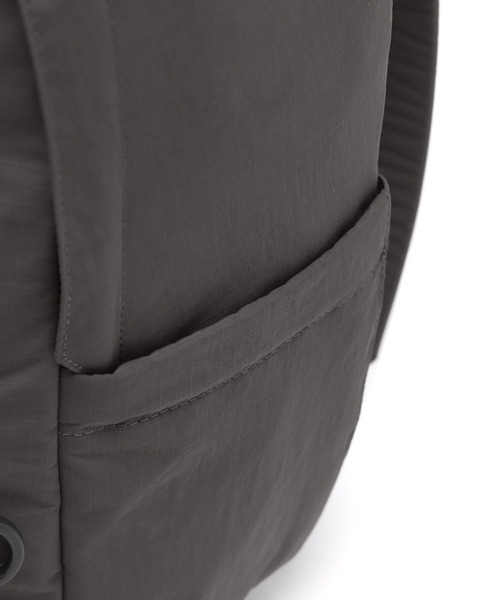 Snow Peak(スノーピーク)の「Snow Peak / Dual Tech Classic Backpack 22L デュアルテック クラシック バックパック 22L 海外限定(バックパック/リュック・メンズ・ブラック・ONE SIZE)」の10枚目の写真