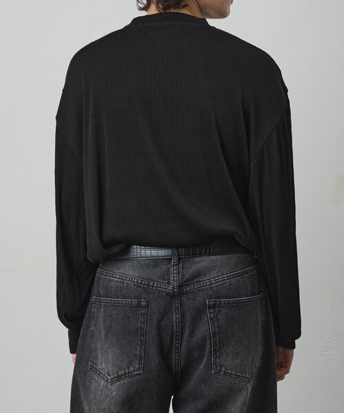 COLONY 2139(コロニートゥーワンスリーナイン)の「ストレッチプリーツ長袖T(Tシャツ/カットソー・メンズ・グレー/ネイビー/ブラック/ブラウン・MEDIUM/LARGE)」の7枚目の写真