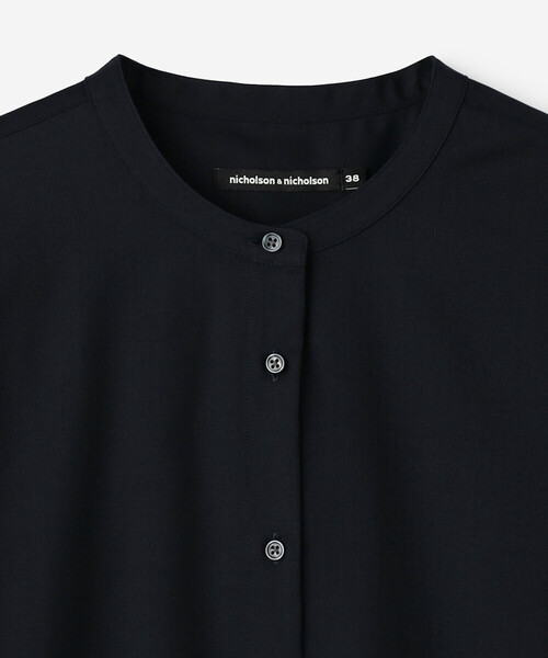 nicholson&nicholson（ニコルソンアンドニコルソン）の「nicholson & nicholson | 〈別注〉 ドローストリング長袖ブラウス WOMEN（シャツ/ブラウス・レディース・チャコール/ネイビー・38）」の5枚目の写真