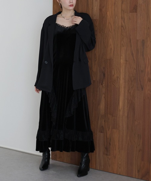 J by blue(ジェイバイブルー)の「《2サイズ展開》 ベロアキャミワンピース + テーラードジャケット 2点セット 卒業式 入学式 結婚式 成人式 二次会 同窓会 セレモニー パーティードレス オケージョンドレス お呼ばれ 20代 30代(ドレス・レディース・ブラウン/ブラック・MEDIUM/LARGE)」の18枚目の写真