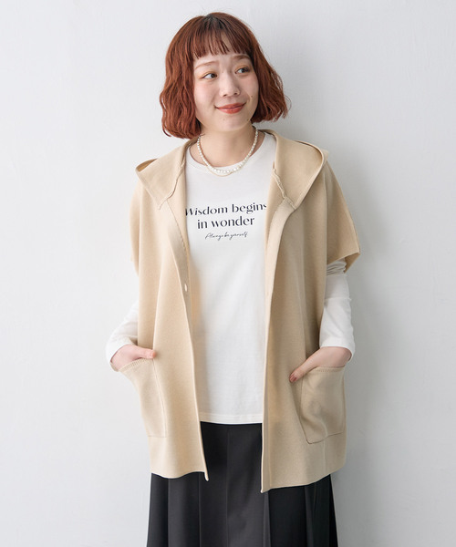 anyfee(エニフィー)の「【anyfee/大きいサイズ】フーディーゆるニットベスト(カーディガン/ボレロ・レディース・ベージュ/ブラック・3L/5L/4L/LL)」の6枚目の写真