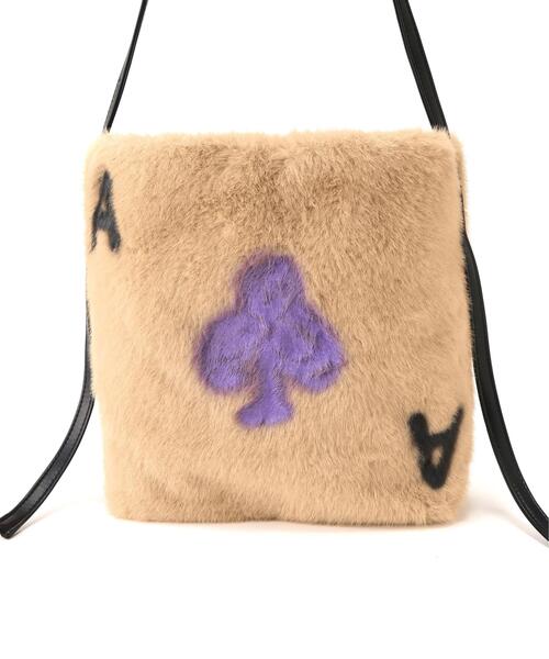 ROYAL FLASH(ロイヤルフラッシュ)の「guernika/ゲルニカ/Fur Bag / size L(ショルダーバッグ・レディース・ベージュ/ホワイト・F)」の5枚目の写真