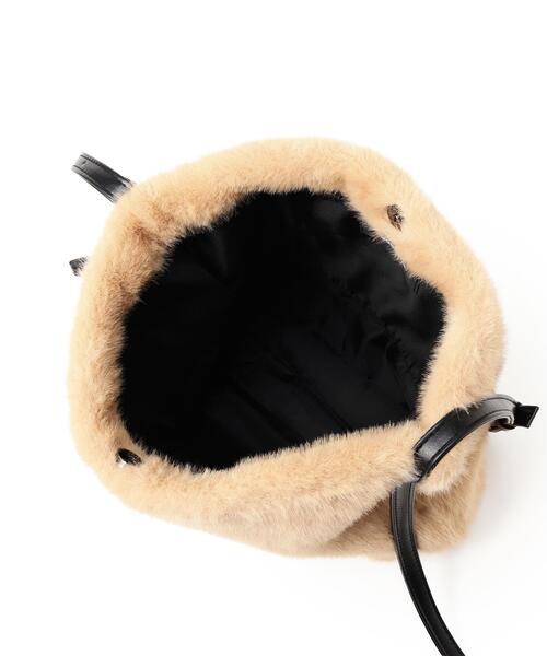 ROYAL FLASH(ロイヤルフラッシュ)の「guernika/ゲルニカ/Fur Bag / size L(ショルダーバッグ・レディース・ベージュ/ホワイト・F)」の17枚目の写真