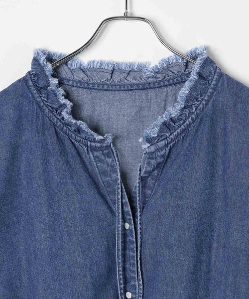 LEPSIM(レプシィム)の「《WEB・一部店舗限定》デニム前開きブラウス 1052159(シャツ/ブラウス・レディース・ブルー/ブラック・FREE)」の5枚目の写真