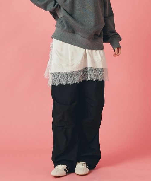 AT THE TRNK(アットザトランク)の「パラシュート パンツ AT THE TRNK(その他パンツ・レディース・ブラック/モカ・フリー)」の2枚目の写真
