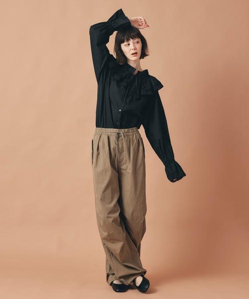 AT THE TRNK(アットザトランク)の「パラシュート パンツ AT THE TRNK(その他パンツ・レディース・ブラック/モカ・フリー)」の3枚目の写真