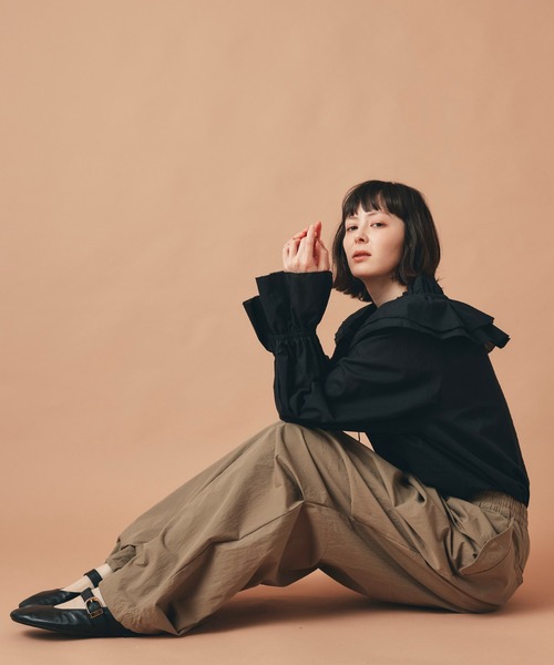 AT THE TRNK(アットザトランク)の「パラシュート パンツ AT THE TRNK(その他パンツ・レディース・ブラック/モカ・フリー)」の16枚目の写真