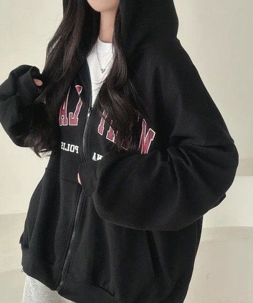 MELT(メルト)の「【オーバーサイズでゆったり可愛い♪】カレッジロゴジップアップパーカー/秋服/冬服(パーカー・レディース・ライトグレー/グレー/ネイビー/ブラック・FREE)」の7枚目の写真