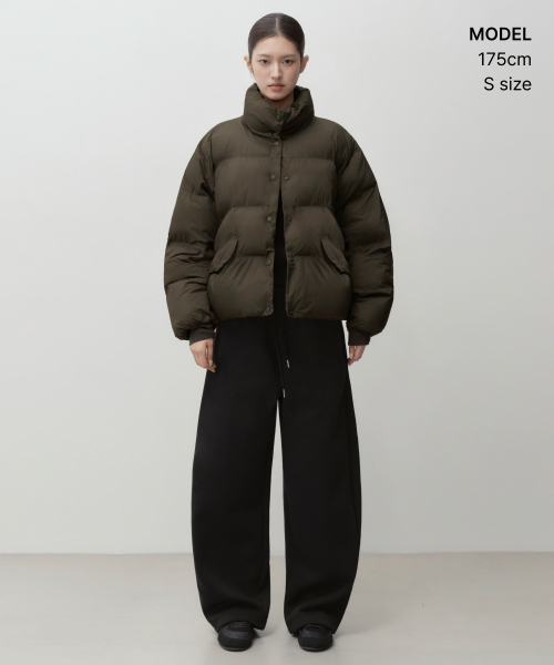 MUSINSA STANDARD WOMAN（ムシンサスタンダードウーマン）の「ウィメンズ起毛カーブドスウェットパンツ[ブラック]（その他パンツ・レディース・その他・LARGE/MEDIUM/SMALL/X-SMALL）」の6枚目の写真