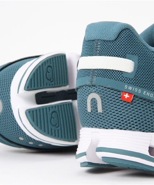 SHIPS Days(シップスデイズ)の「ON: 【CLOUD】 Monochrome(スニーカー・メンズ・ライトグリーン/コバルトブルー・28/27.5/26.5/26/27/28.5/29)」の10枚目の写真