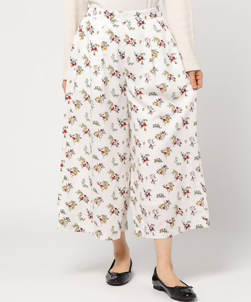 LBC（エルビーシー）の「花柄プリントイージーパンツ  （その他パンツ・レディース・ホワイト/イエロー/ブラック・LARGE/MEDIUM）」の12枚目の写真