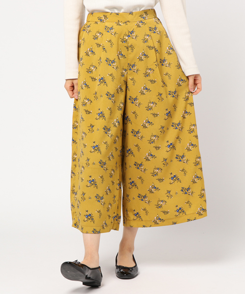 LBC（エルビーシー）の「花柄プリントイージーパンツ  （その他パンツ・レディース・ホワイト/イエロー/ブラック・LARGE/MEDIUM）」の3枚目の写真