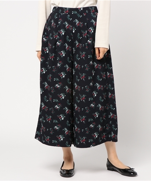 LBC（エルビーシー）の「花柄プリントイージーパンツ  （その他パンツ・レディース・ホワイト/イエロー/ブラック・LARGE/MEDIUM）」の2枚目の写真