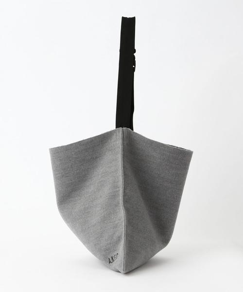 Another Edition(アナザーエディション)の「ロゴショルダーバッグ(ショルダーバッグ・レディース・オフホワイト/ブラック/グレー/オレンジ・FREE)」の5枚目の写真