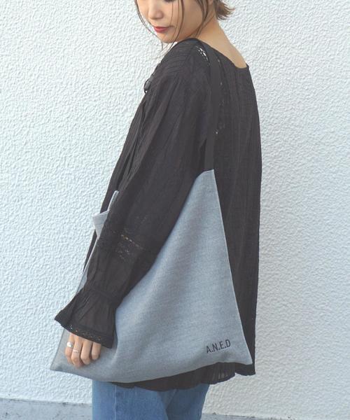 Another Edition(アナザーエディション)の「ロゴショルダーバッグ(ショルダーバッグ・レディース・オフホワイト/ブラック/グレー/オレンジ・FREE)」の22枚目の写真