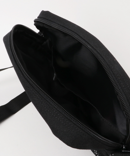 XLARGE（エクストララージ）の「PATCHED SHOULDER BAG（ショルダーバッグ・メンズ・ライトブルー/ブラック/オリーブ・ONE SIZE）」の7枚目の写真