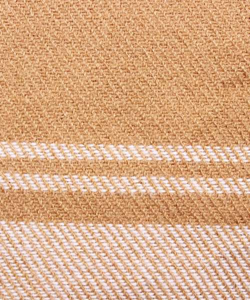 ８(eight)（エイト）の「裾ライン 大判 マフラー ストール（ポンチョ・メンズ・ブラック/ネイビー/ベージュ・FREE）」の13枚目の写真