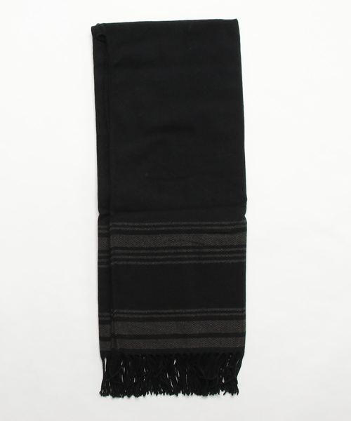 ８(eight)（エイト）の「裾ライン 大判 マフラー ストール（ポンチョ・メンズ・ブラック/ネイビー/ベージュ・FREE）」の6枚目の写真