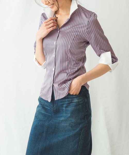 NARACAMICIE（ナラカミーチェ）の「ストレッチサテンストライプスタンドカラー七分袖シャツ（シャツ/ブラウス・レディース・ブルー/ピンク・MEDIUM/LARGE/SMALL）」の2枚目の写真