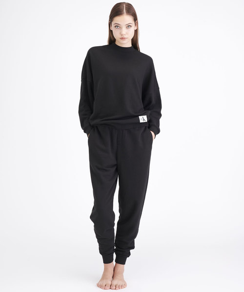 Calvin Klein Underwear(カルバンクラインアンダーウェア)の「MONOGRAM ロングスリーブ スウェット(スウェット・レディース・ブラック/グレー・MEDIUM/SMALL/X-SMALL)」の5枚目の写真