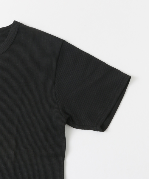ITEMS URBANRESEARCH(アイテムズ アーバンリサーチ)の「ワッフル半袖ロングTシャツ(Tシャツ/カットソー・メンズ・ホワイト/ブラック・40/38)」の6枚目の写真