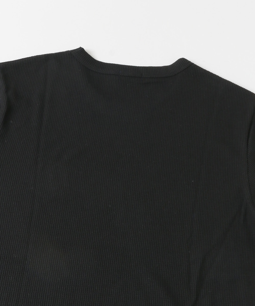 ITEMS URBANRESEARCH(アイテムズ アーバンリサーチ)の「ワッフル半袖ロングTシャツ(Tシャツ/カットソー・メンズ・ホワイト/ブラック・40/38)」の8枚目の写真
