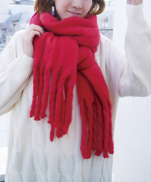 CORNERS（コーナーズ）の「三つ編みフリンジマフラー（マフラー・レディース・ホワイト/ブラック/グレー/キャメル/パープル/レッド/ピンク/イエロー/ブルー/グリーン/ブラウン/ダークグリーン/サーモンピンク/ロイヤルブルー/ピンク系その他・FREE）」の15枚目の写真