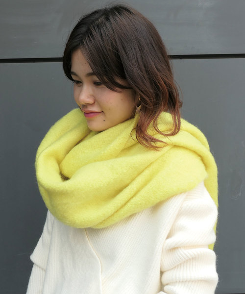 CORNERS（コーナーズ）の「三つ編みフリンジマフラー（マフラー・レディース・ホワイト/ブラック/グレー/キャメル/パープル/レッド/ピンク/イエロー/ブルー/グリーン/ブラウン/ダークグリーン/サーモンピンク/ロイヤルブルー/ピンク系その他・FREE）」の10枚目の写真