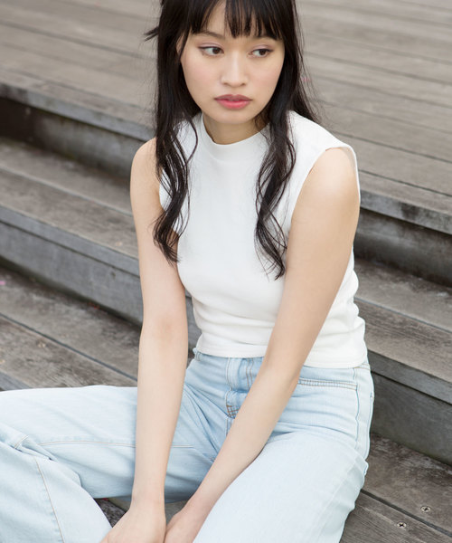 Luz Llena（ラズレナ）の「ハイネックテレコリブノースリーブTOPS（Tシャツ/カットソー・レディース・ホワイト/ブラック/その他・MEDIUM）」の2枚目の写真