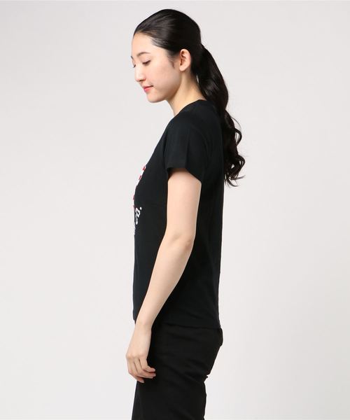 RUSTY(ラスティ)の「【RUSTY】レディースロゴプリントTシャツ/星条旗プリント サガラ刺繍(Tシャツ/カットソー・レディース・ホワイト/ブラック・MEDIUM/LARGE)」の3枚目の写真