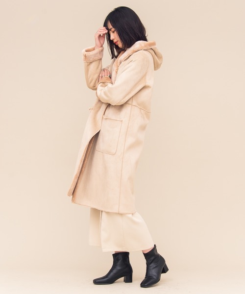 Aunt Marie's（アントマリーズ）の「AUNT MARIE'S フェイクムートンロングコート（ムートンコート・レディース・ライトグレー/ベージュ/ナチュラル・FREE）」の5枚目の写真