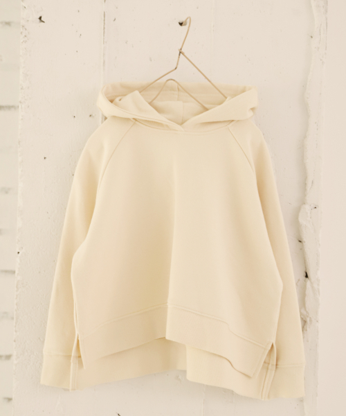 LOWRYS FARM（ローリーズファーム）の「ウラケフーディ　851700（パーカー・キッズ・アイボリー/ベージュ/ブルー・110/120/130）」の10枚目の写真