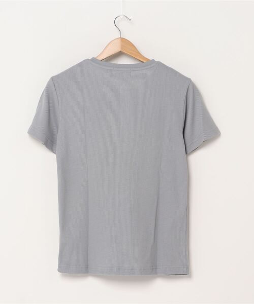 INNOCENT(イノセント)の「サーマル半袖ヘンリーネックTシャツ(Tシャツ/カットソー・レディース・グレー/サックスブルー/ピンク/ホワイト/カーキ/ブラック/ネイビー・MEDIUM/LARGE/X-LARGE)」の11枚目の写真