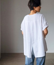 バックスリットゆるTシャツ