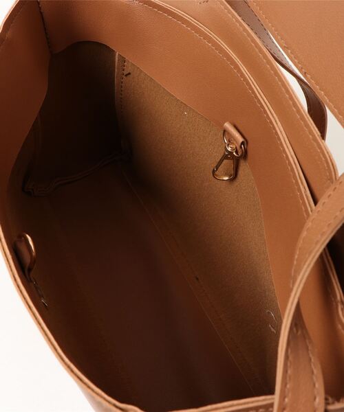 aimoha（アイモハ）の「シンプルショルダーバッグ（ショルダーバッグ・レディース・ブラウン/ベージュ/チョコ/ブラック/オフホワイト/ライトベージュ・FREE）」の9枚目の写真