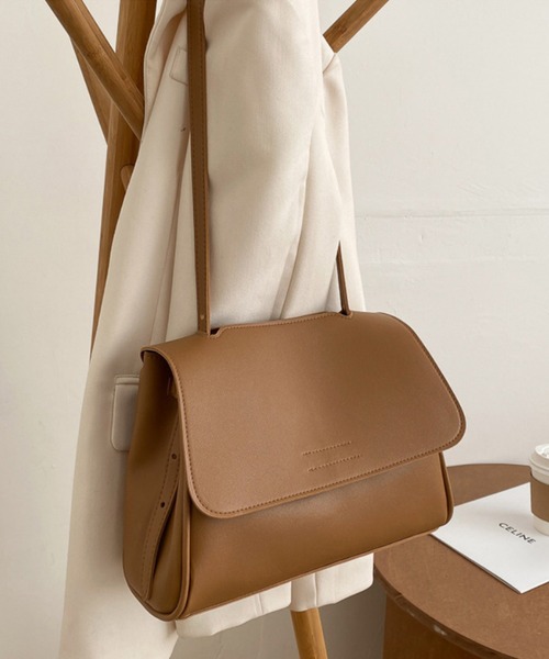 aimoha（アイモハ）の「シンプルショルダーバッグ（ショルダーバッグ・レディース・ブラウン/ベージュ/チョコ/ブラック/オフホワイト/ライトベージュ・FREE）」の2枚目の写真