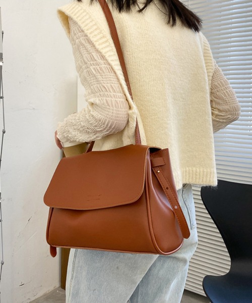 aimoha（アイモハ）の「シンプルショルダーバッグ（ショルダーバッグ・レディース・ブラウン/ベージュ/チョコ/ブラック/オフホワイト/ライトベージュ・FREE）」の4枚目の写真