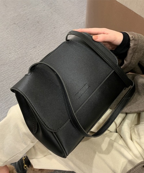 aimoha（アイモハ）の「シンプルショルダーバッグ（ショルダーバッグ・レディース・ブラウン/ベージュ/チョコ/ブラック/オフホワイト/ライトベージュ・FREE）」の19枚目の写真